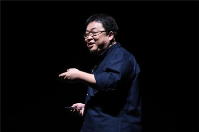 羅永浩直播公司被28倍收購-羅永浩欠錢要還光了？